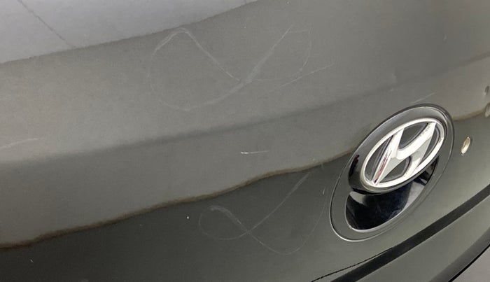 2010 Hyundai i20 MAGNA (O) 1.2, Petrol, Manual, 60,697 km, Dicky (Boot door) - Minor scratches