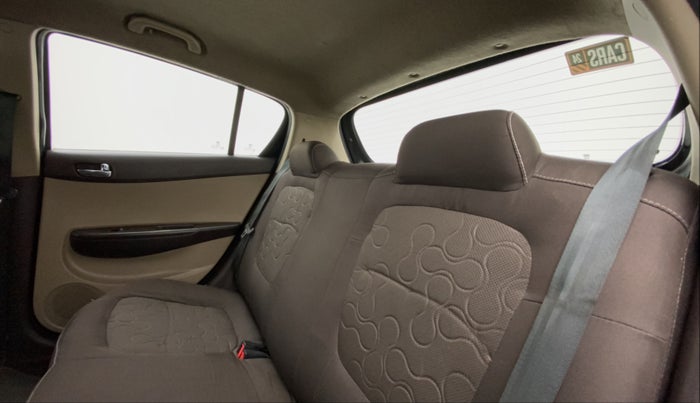 2010 Hyundai i20 MAGNA (O) 1.2, Petrol, Manual, 60,697 km, Right Side Rear Door Cabin