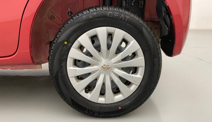 2011 Toyota Etios Liva G, Petrol, Manual, 34,908 km, Left Rear Wheel