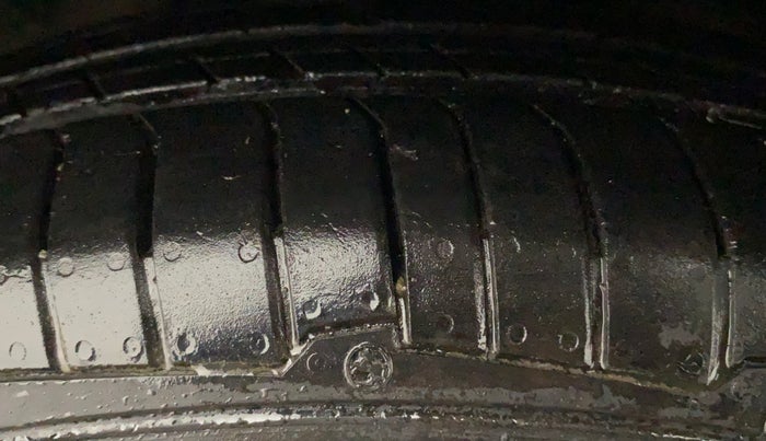 2011 Hyundai i10 ASTA 1.2, Petrol, Manual, 57,635 km, Right Front Tyre Tread