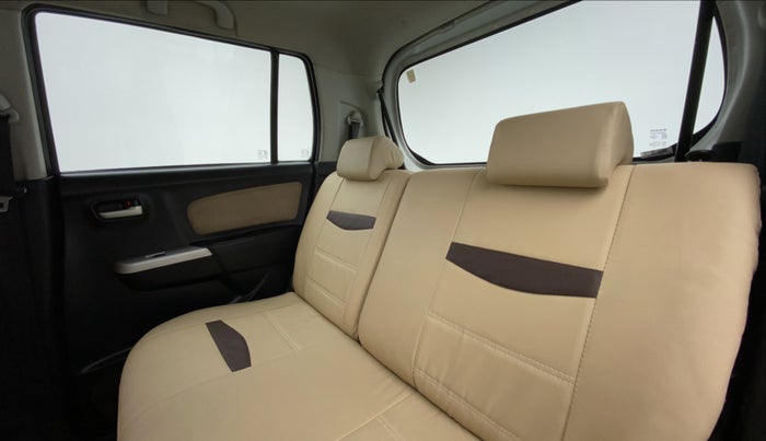2015 Maruti Wagon R 1.0 LXI CNG LIMITED EDITION, CNG, Manual, 80,475 km, Right Side Door Cabin View