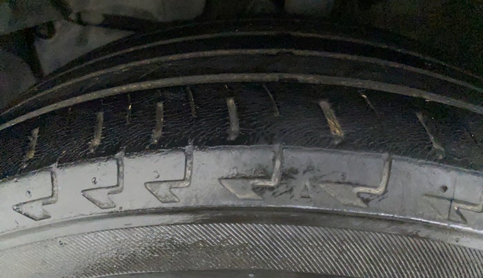 2017 Honda WR-V 1.5 i-DTEC VX MT, Diesel, Manual, 45,947 km, Left Front Tyre Tread