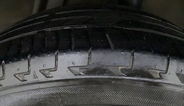 2017 Honda WR-V 1.5 i-DTEC VX MT, Diesel, Manual, 45,947 km, Left Rear Tyre Tread
