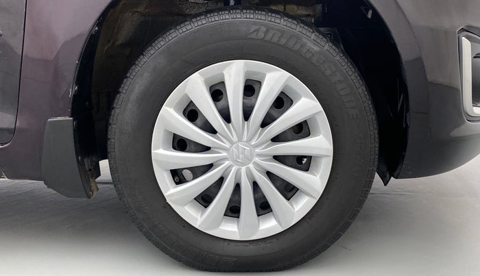 2017 Maruti Swift VDI, Diesel, Manual, 68,969 km, Right Front Wheel