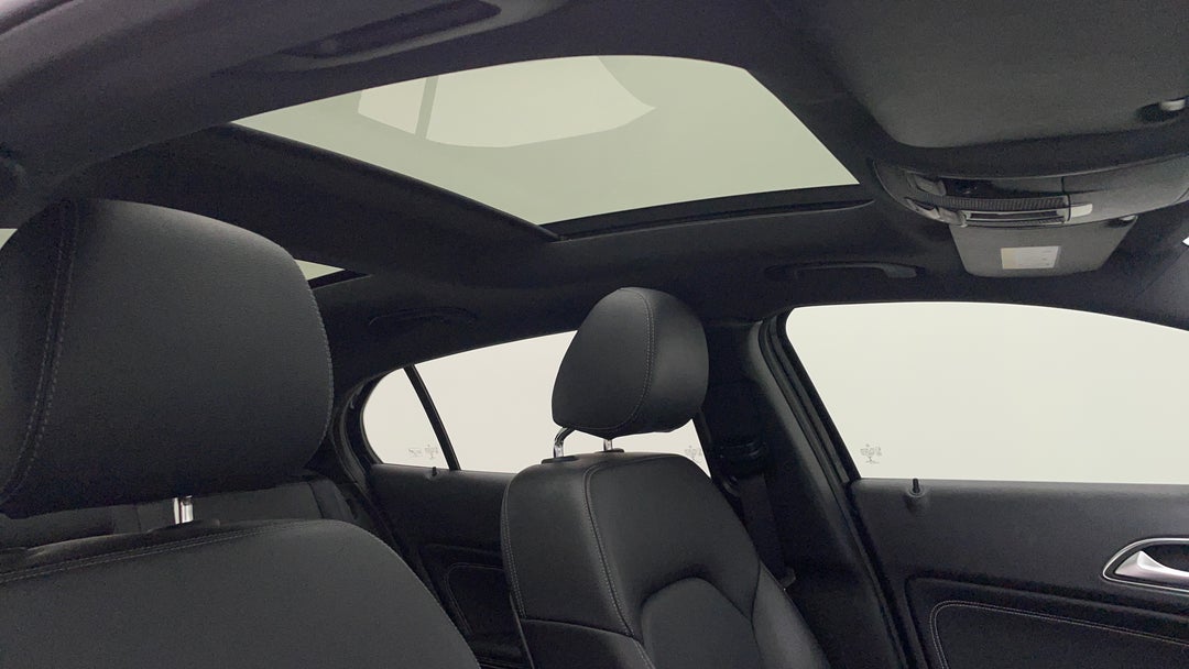 Interior Sunroof/Moonroof