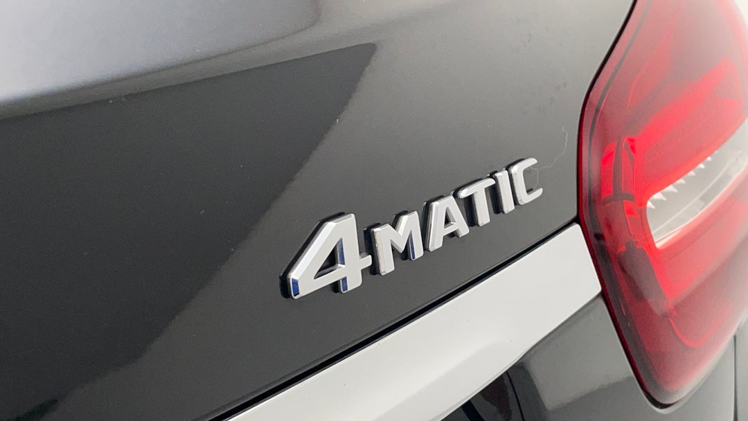 Badge (Boot Right Side)