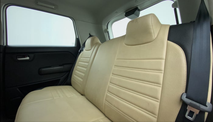 2020 Maruti New Wagon-R VXI 1.0, Petrol, Manual, 30,393 km, Right Side Rear Door Cabin