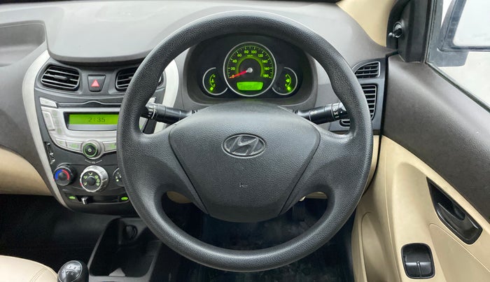 2016 Hyundai Eon MAGNA PLUS, Petrol, Manual, 65,465 km, Steering Wheel Close Up