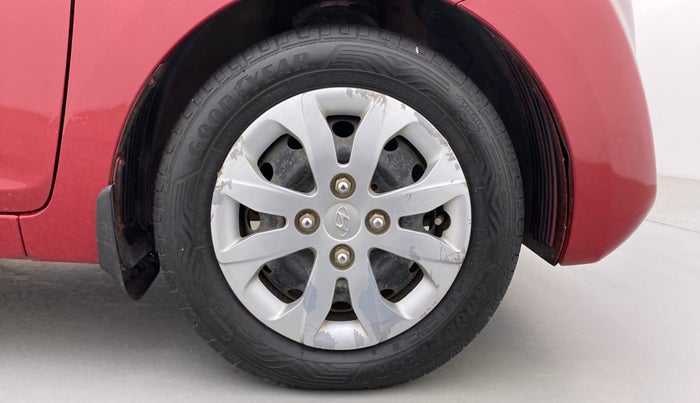 2016 Hyundai Eon MAGNA PLUS, Petrol, Manual, 65,465 km, Right Front Wheel