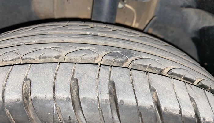 2019 Tata Tiago XZ PLUS DIESEL, Diesel, Manual, 55,854 km, Right Front Tyre Tread