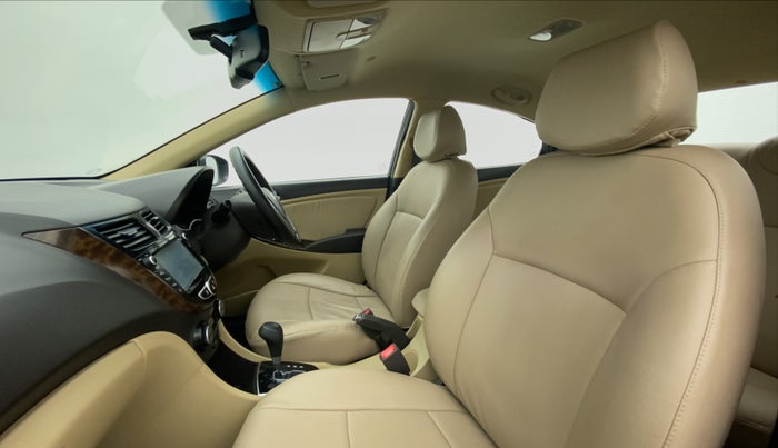 2017 Hyundai Verna 1.6 SX VTVT AT, Petrol, Automatic, 43,037 km, Right Side Front Door Cabin