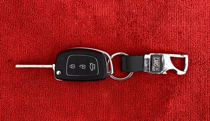 2017 Hyundai Verna 1.6 SX VTVT AT, Petrol, Automatic, 43,037 km, Key Close Up