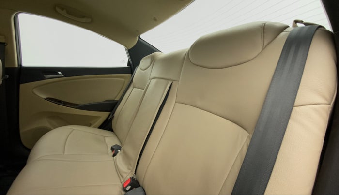 2017 Hyundai Verna 1.6 SX VTVT AT, Petrol, Automatic, 43,037 km, Right Side Rear Door Cabin