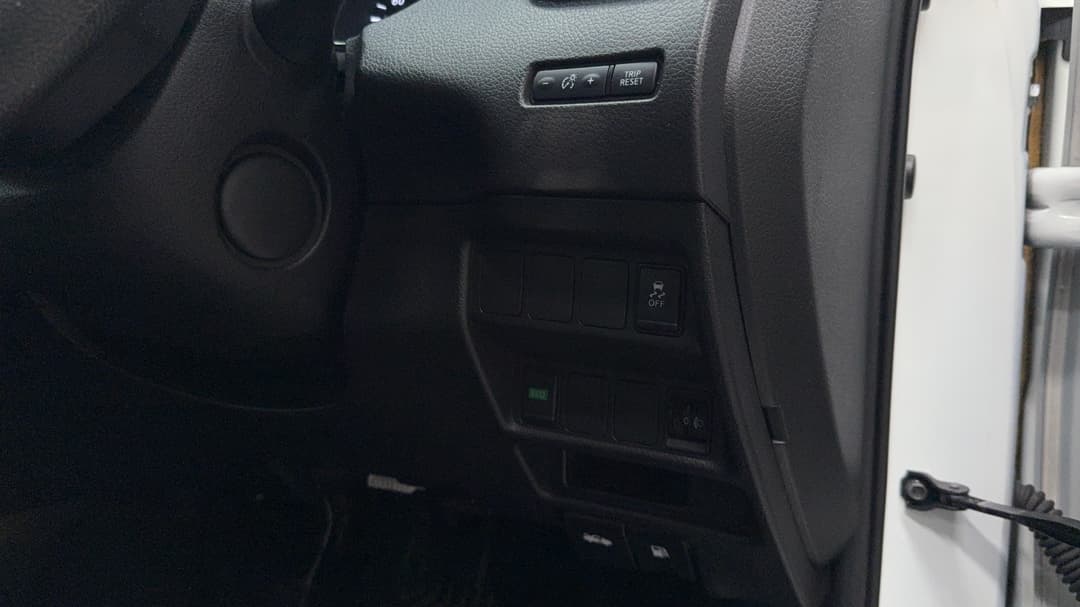 2018 Nissan X-trail St 7 Seat (2WD), Automatic, 143464 km, Utility Switches/Buttons