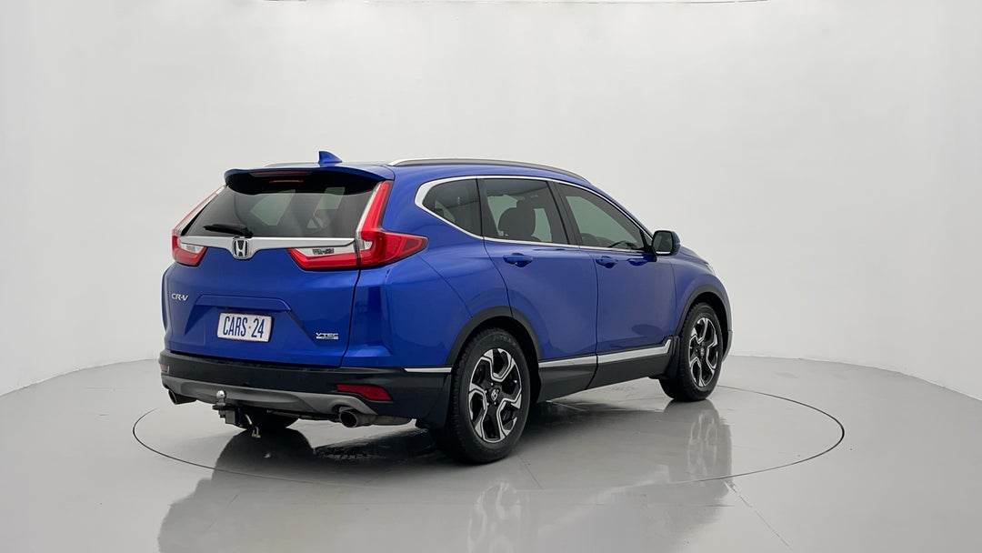 Right Back Diagonal (45- Degree) View