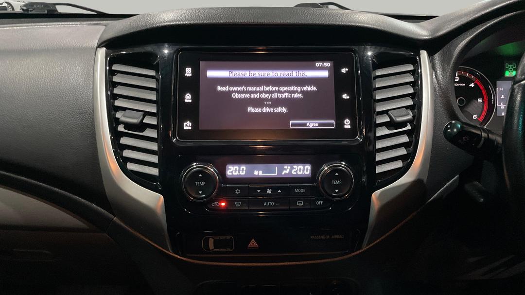2018 Mitsubishi Triton Gls (4x4), Automatic, 160905 km, Infotainment System