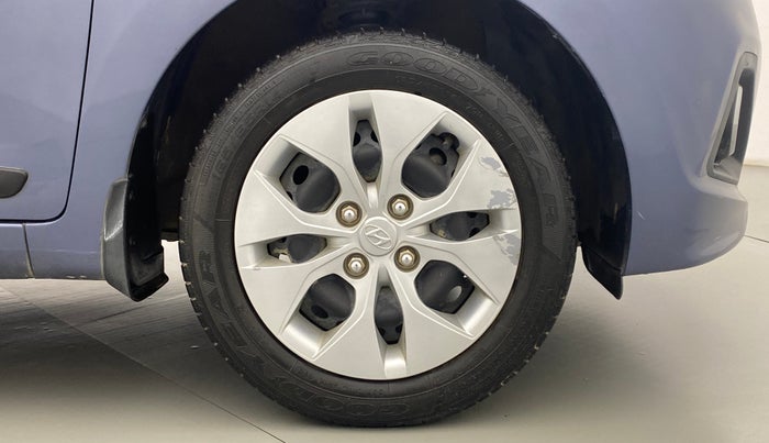 2017 Hyundai Xcent S 1.2, Petrol, Manual, 41,158 km, Right Front Wheel