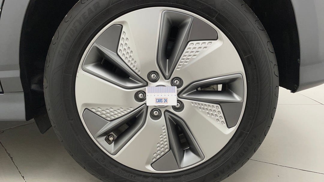 Wheels Rim Rear LHS Gutter Rash