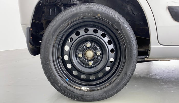 2017 Maruti Wagon R 1.0 VXI, Petrol, Manual, 30,879 km, Right Rear Wheel