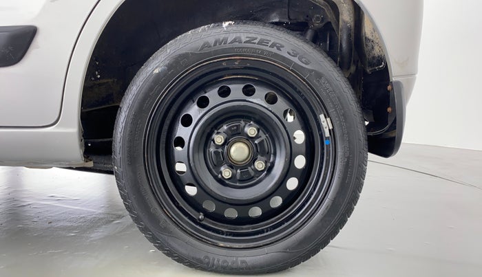 2017 Maruti Wagon R 1.0 VXI, Petrol, Manual, 30,879 km, Left Rear Wheel