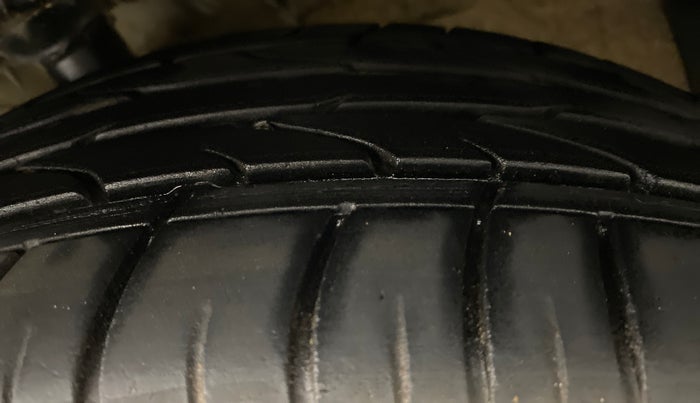 2020 KIA SELTOS HTX 1.5 DIESEL, Diesel, Manual, 61,215 km, Left Front Tyre Tread