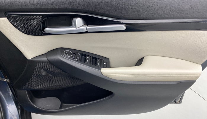 2020 KIA SELTOS HTX 1.5 DIESEL, Diesel, Manual, 61,215 km, Driver Side Door Panels Control