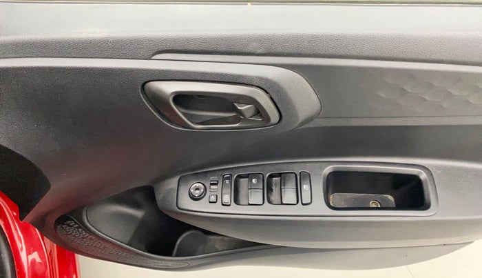 2022 Hyundai GRAND I10 NIOS MAGNA CORPORATE EDITION 1.2 KAPPA VTVT, Petrol, Manual, 16,295 km, Driver Side Door Panels Control
