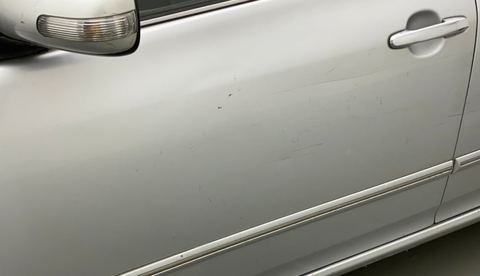 2010 Toyota Corolla Altis G PETROL, Petrol, Manual, 69,278 km, Front passenger door - Slightly dented