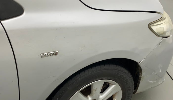 2010 Toyota Corolla Altis G PETROL, Petrol, Manual, 69,278 km, Right fender - Minor scratches