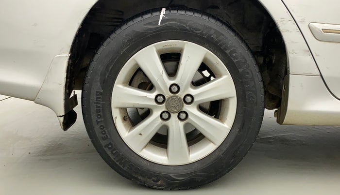 2010 Toyota Corolla Altis G PETROL, Petrol, Manual, 69,278 km, Right Rear Wheel