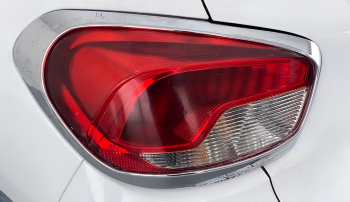 2018 Renault Kwid RXL, Petrol, Manual, 29,756 km, Left tail light - Faded
