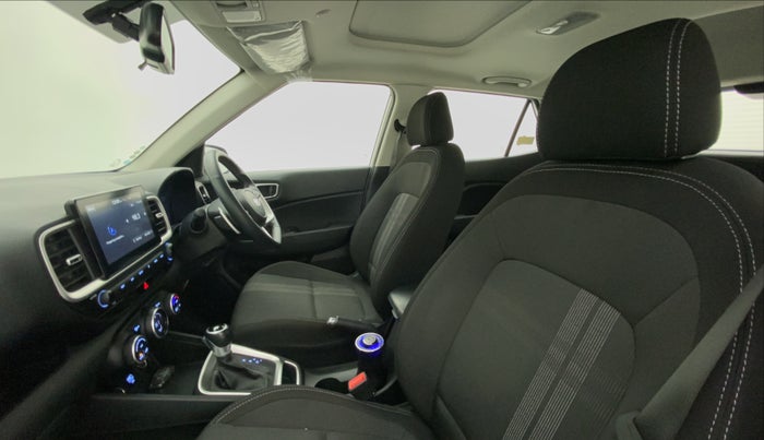 2020 Hyundai VENUE 1.0 TURBO GDI SX+ AT, Petrol, Automatic, 3,201 km, Right Side Front Door Cabin