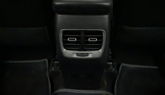 2020 Hyundai VENUE 1.0 TURBO GDI SX+ AT, Petrol, Automatic, 3,201 km, Rear AC Vents