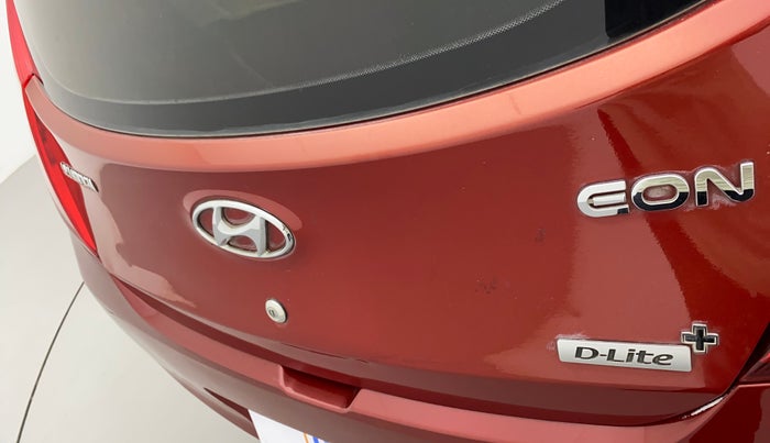 2012 Hyundai Eon D-LITE+, Petrol, Manual, 38,911 km, Dicky (Boot door) - Paint has minor damage