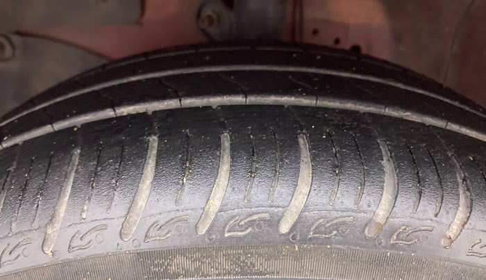 2018 Honda Brio S(O) MT, Petrol, Manual, 68,224 km, Left Front Tyre Tread