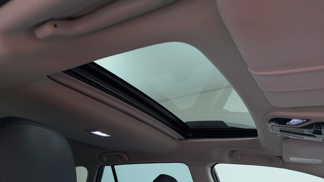 Interior Sunroof/Moonroof