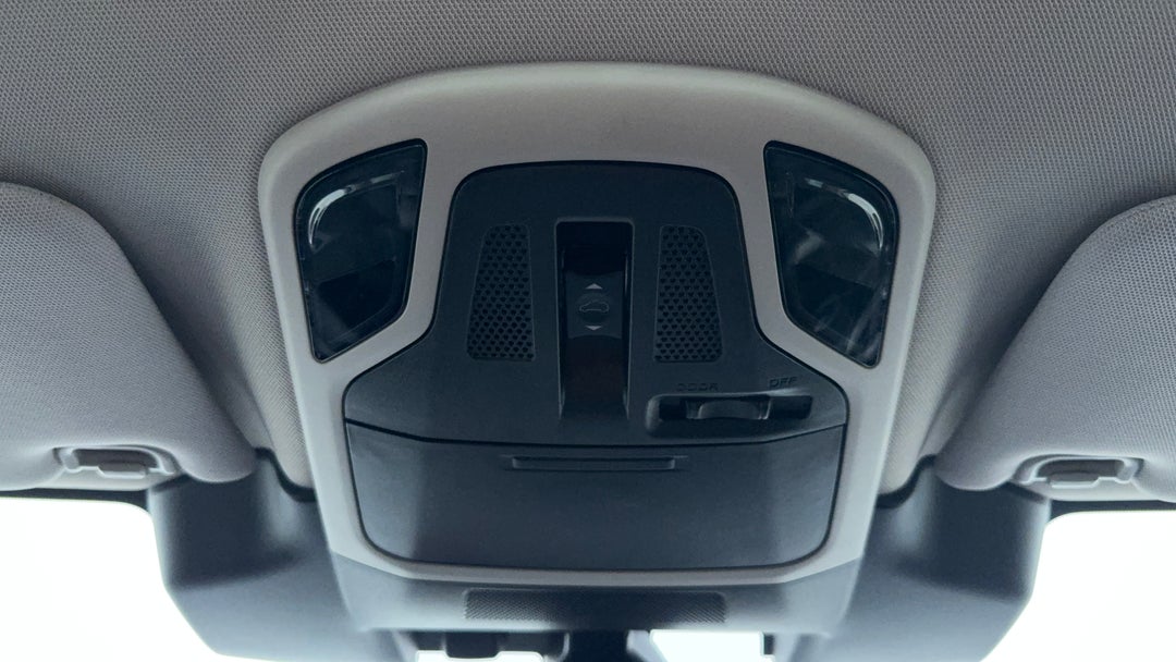 On-Roof Controls/Sunglass holder