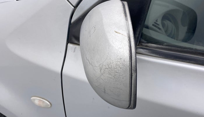 2011 Toyota Etios V, Petrol, Manual, 76,238 km, Left rear-view mirror - Minor scratches