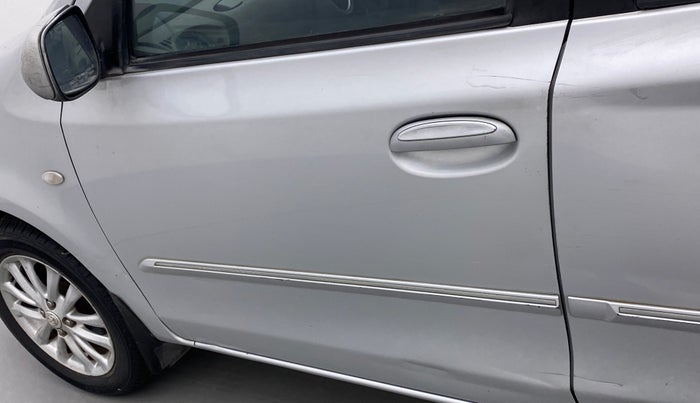 2011 Toyota Etios V, Petrol, Manual, 76,238 km, Front passenger door - Minor scratches
