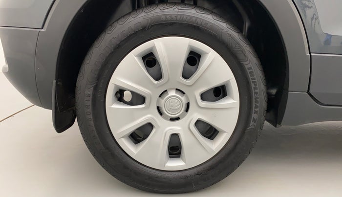 2021 Skoda KUSHAQ ACTIVE 1.0 TSI MT, Petrol, Manual, 7,459 km, Right Rear Wheel