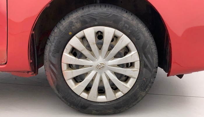 2011 Toyota Etios Liva G, Petrol, Manual, 37,609 km, Right Front Wheel