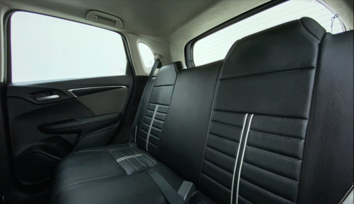 2019 Honda WR-V 1.2 i-VTEC VX MT, Petrol, Manual, Right Side Rear Door Cabin