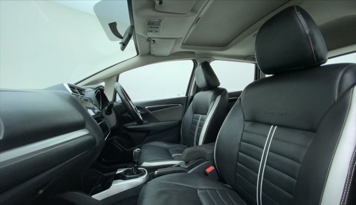 2019 Honda WR-V 1.2 i-VTEC VX MT, Petrol, Manual, Right Side Front Door Cabin