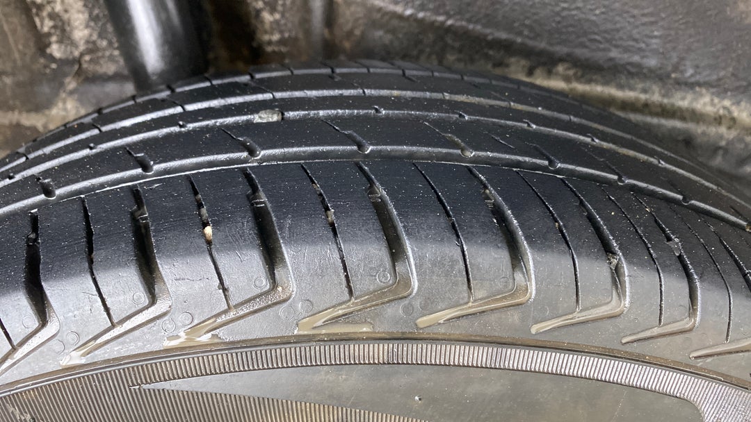 Right Rear Tyre Tread