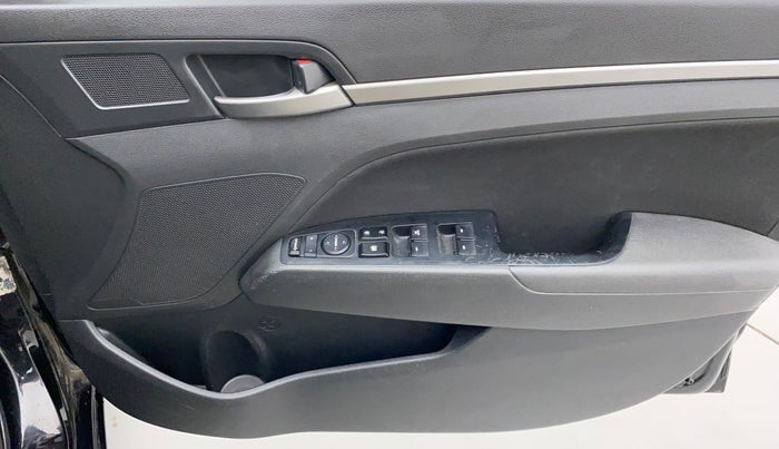 2018 Hyundai New Elantra 2.0 SX MT PETROL, Petrol, Manual, 54,866 km, Driver Side Door Panels Control