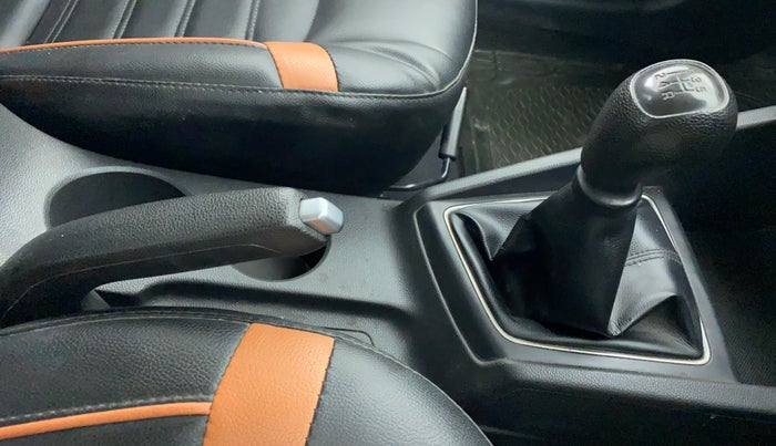 2017 Hyundai Elite i20 SPORTZ 1.2, Petrol, Manual, 54,743 km, Gear Lever