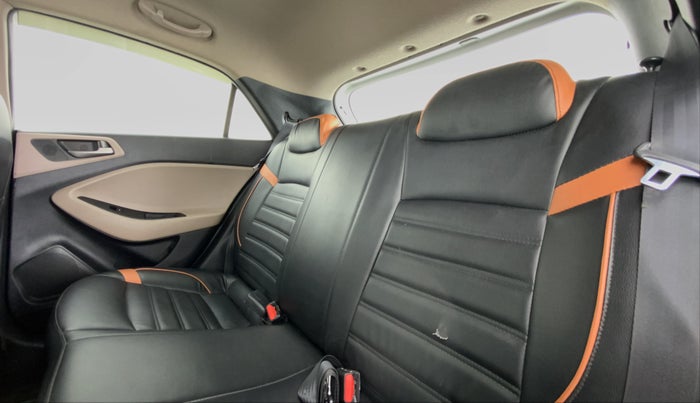 2017 Hyundai Elite i20 SPORTZ 1.2, Petrol, Manual, 54,743 km, Right Side Rear Door Cabin