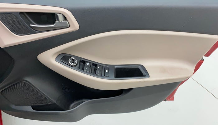 2017 Hyundai Elite i20 MAGNA EXECUTIVE 1.2, Petrol, Manual, 48,236 km, Driver Side Door Panels Control