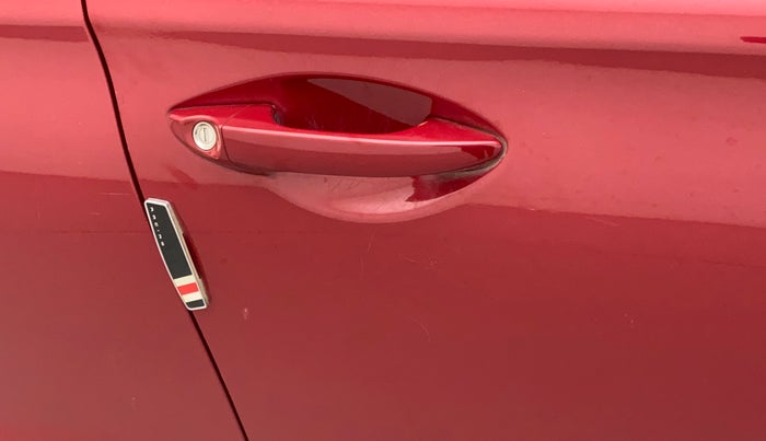 2017 Hyundai Elite i20 MAGNA EXECUTIVE 1.2, Petrol, Manual, 48,236 km, Driver-side door - Minor scratches