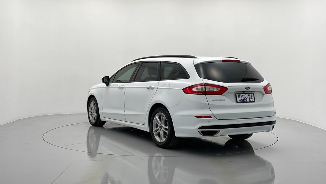 Left Back Diagonal (45- Degree) View